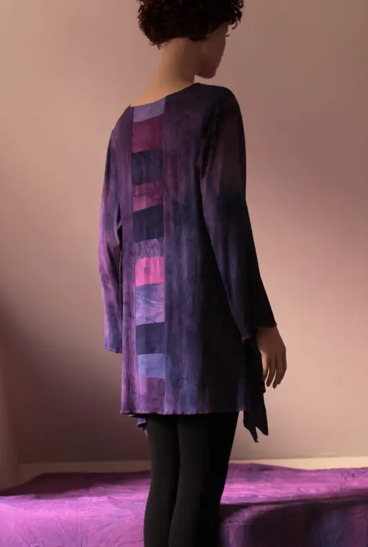 patchwork bloes, 100% viscose, tinten paars, handgeverfd