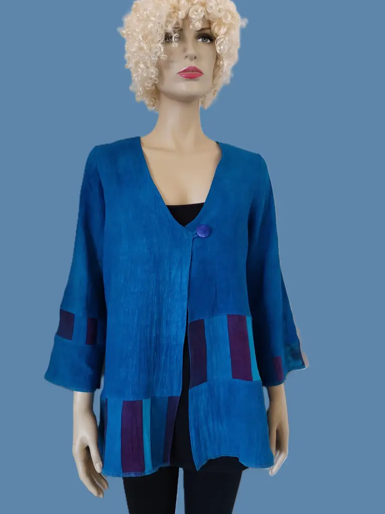 Mooi blauw linnen jasje met patchwork banen (S, rood tinten)