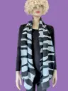 licht- en donkergrijze  sjaal 'ZEBRA', viscose, handgeverfd