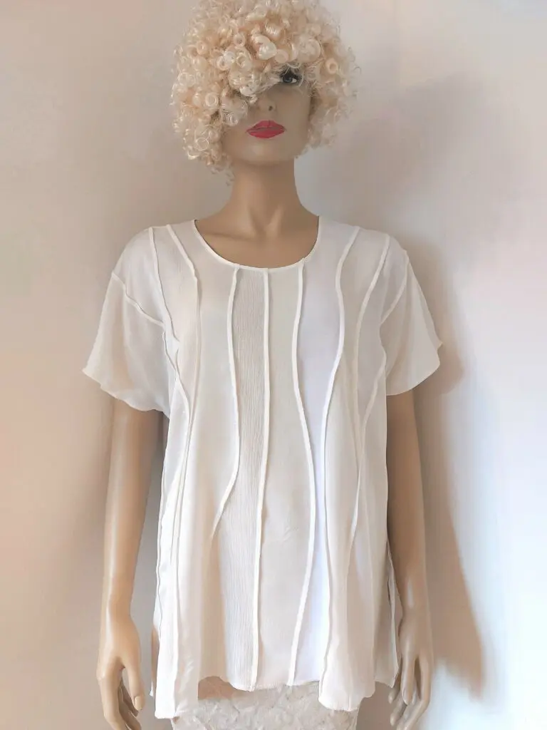 Heerlijke zomerse blouse, wit en gebroken wit, verschillende soorten viscose (S, wit-creme)