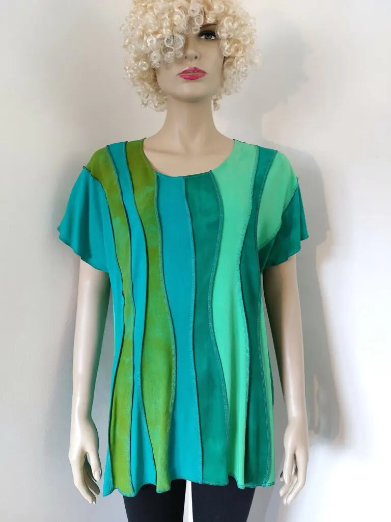 Ook zo'n zin in de zomer ?! Mosgroen-aqua viscose lekker luchtige zomer blouse, korte mouw