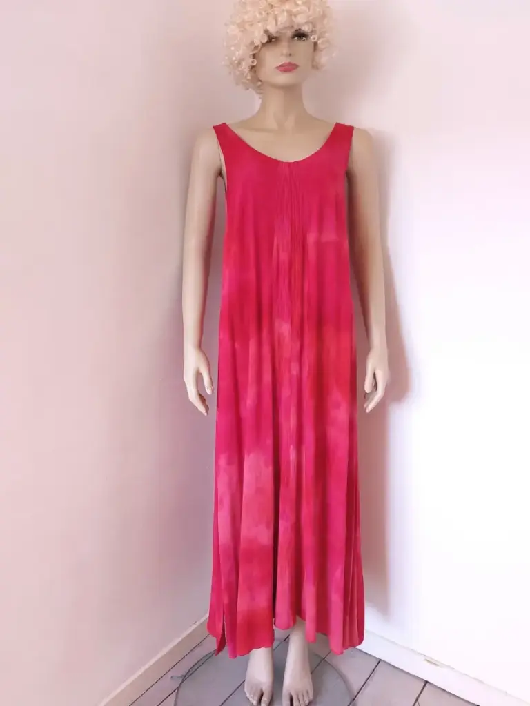 Lange rode zomerjurk, viscose (S, rood tinten)
