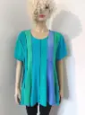 Zwierige zomer blouse in pastel tinten, met wijd uitlopende banen, maat XL