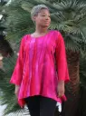 Rode viscose blouse met golvende banen
