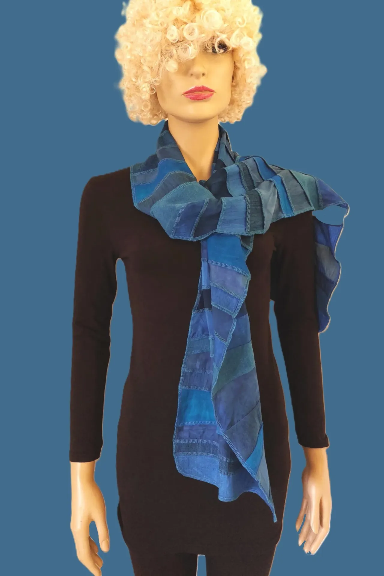 Groenig-blauwe zijden sjaal