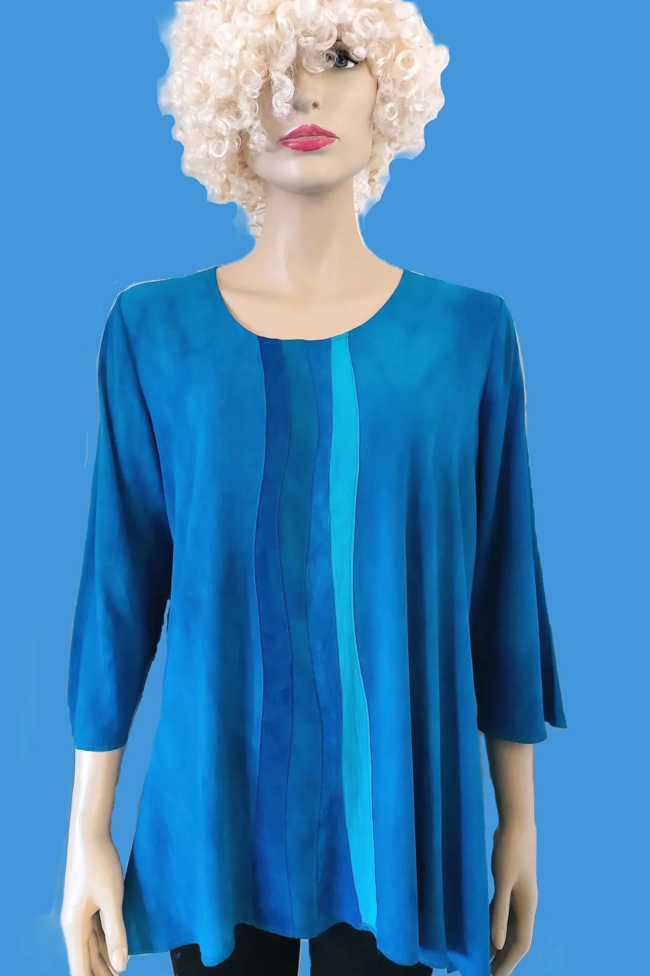 Blouse met smalle golvende banen (S)